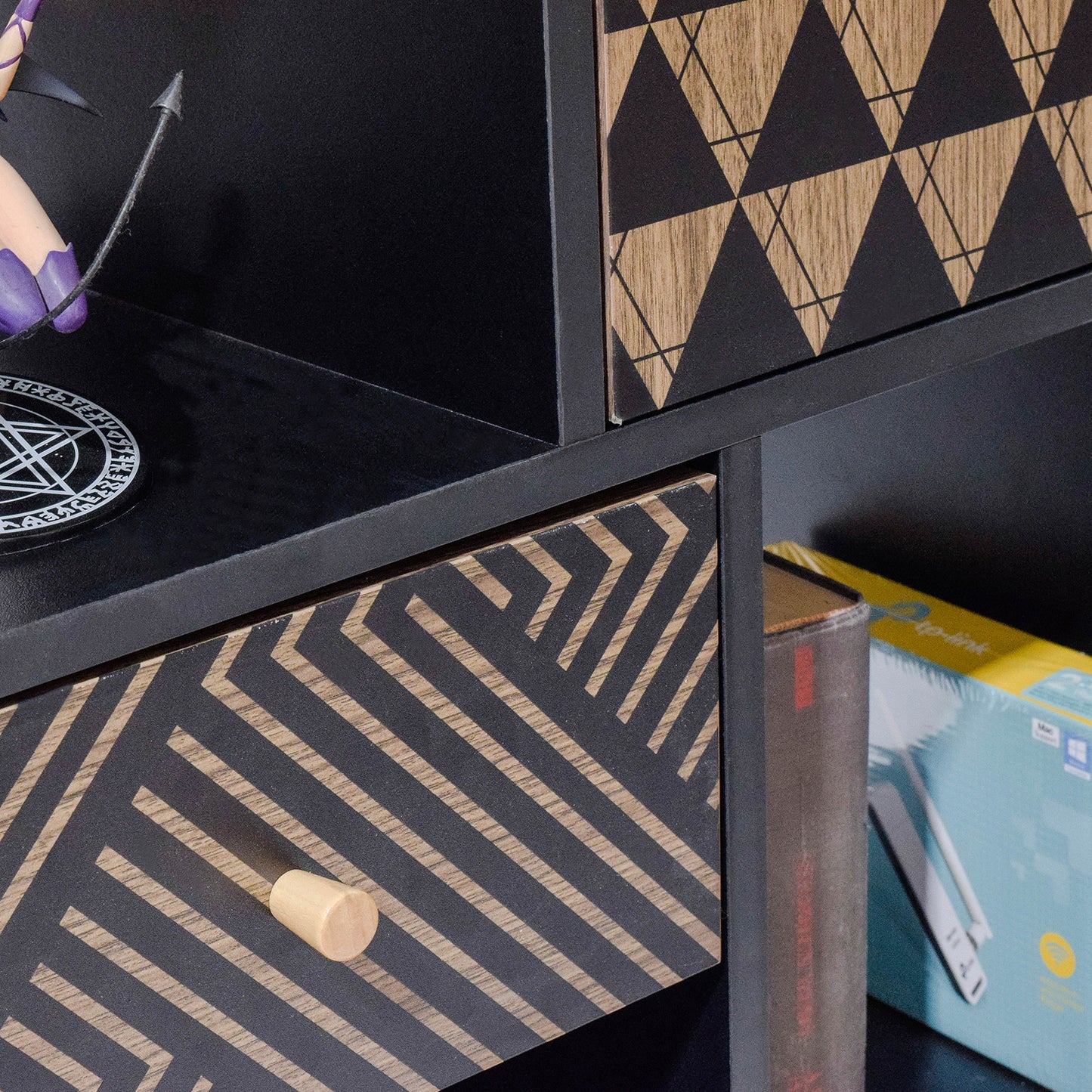 Librero Vertical Moderno Negro y Café