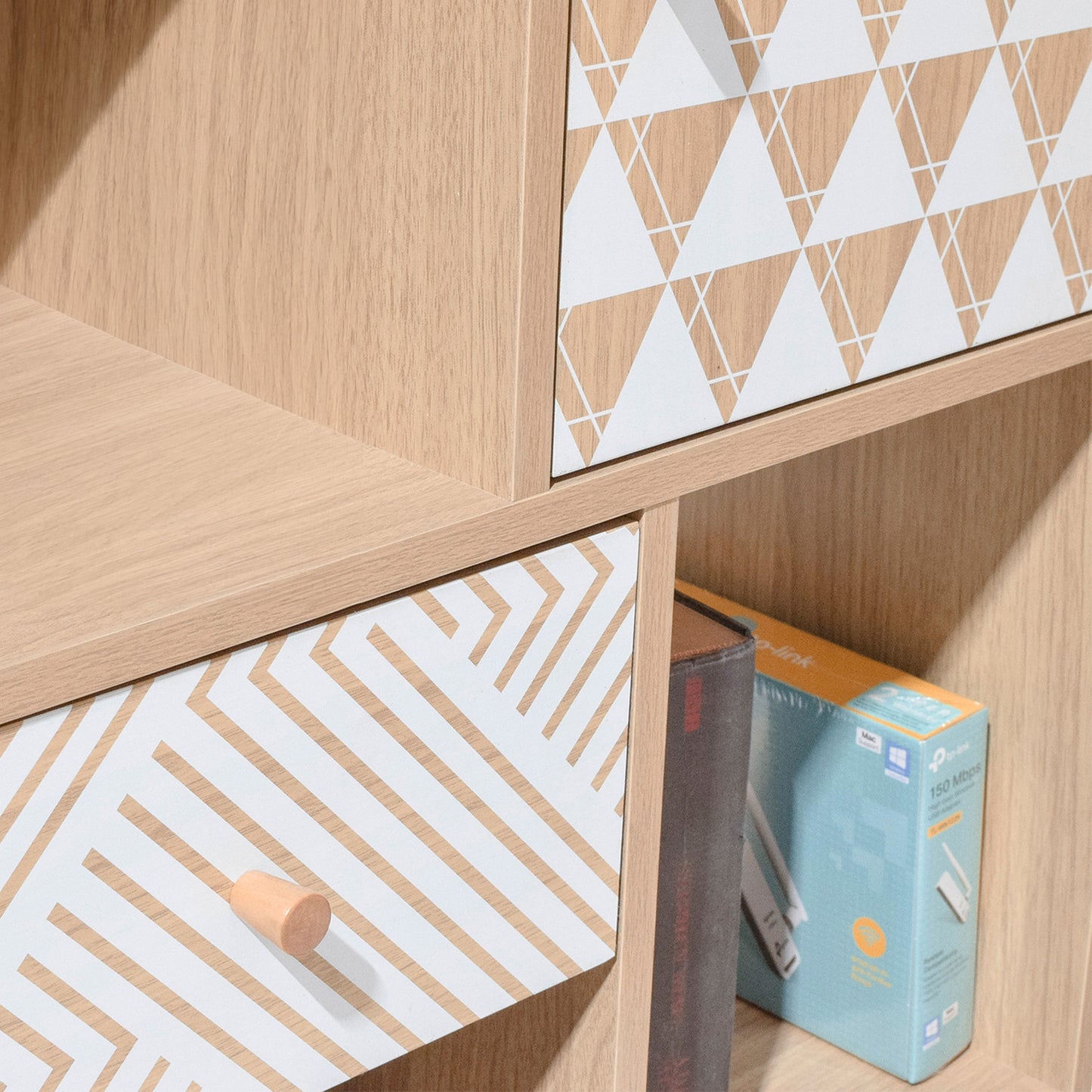 Librero Vertical Moderno Café y Blanco