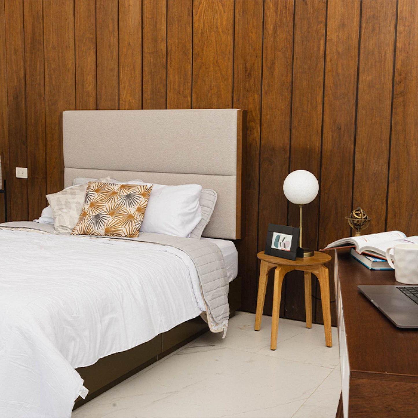 Mesa Auxiliar Bora Café Claro