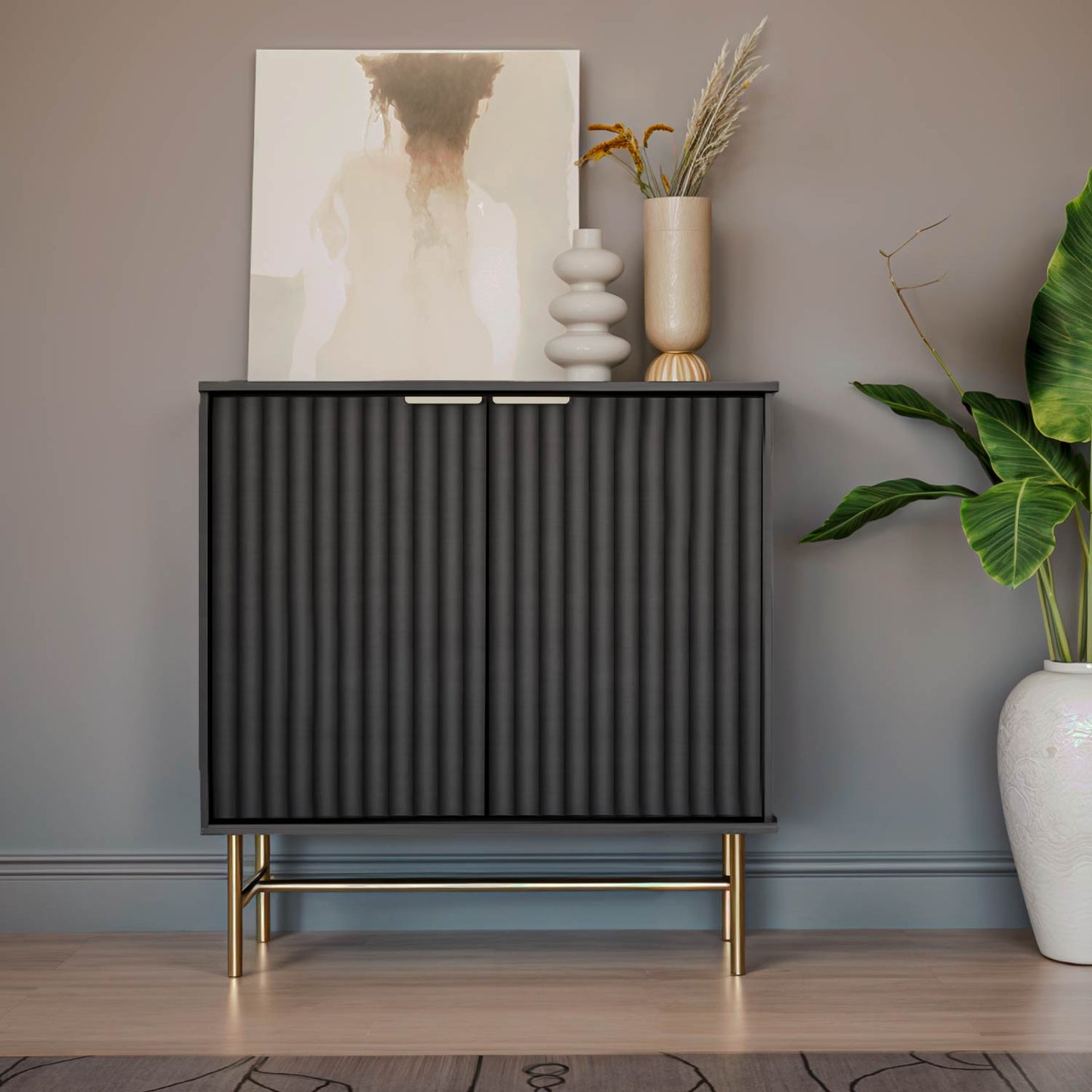 Aparador Bufetera Diseño Acanalado con Puertas Negro y Dorado