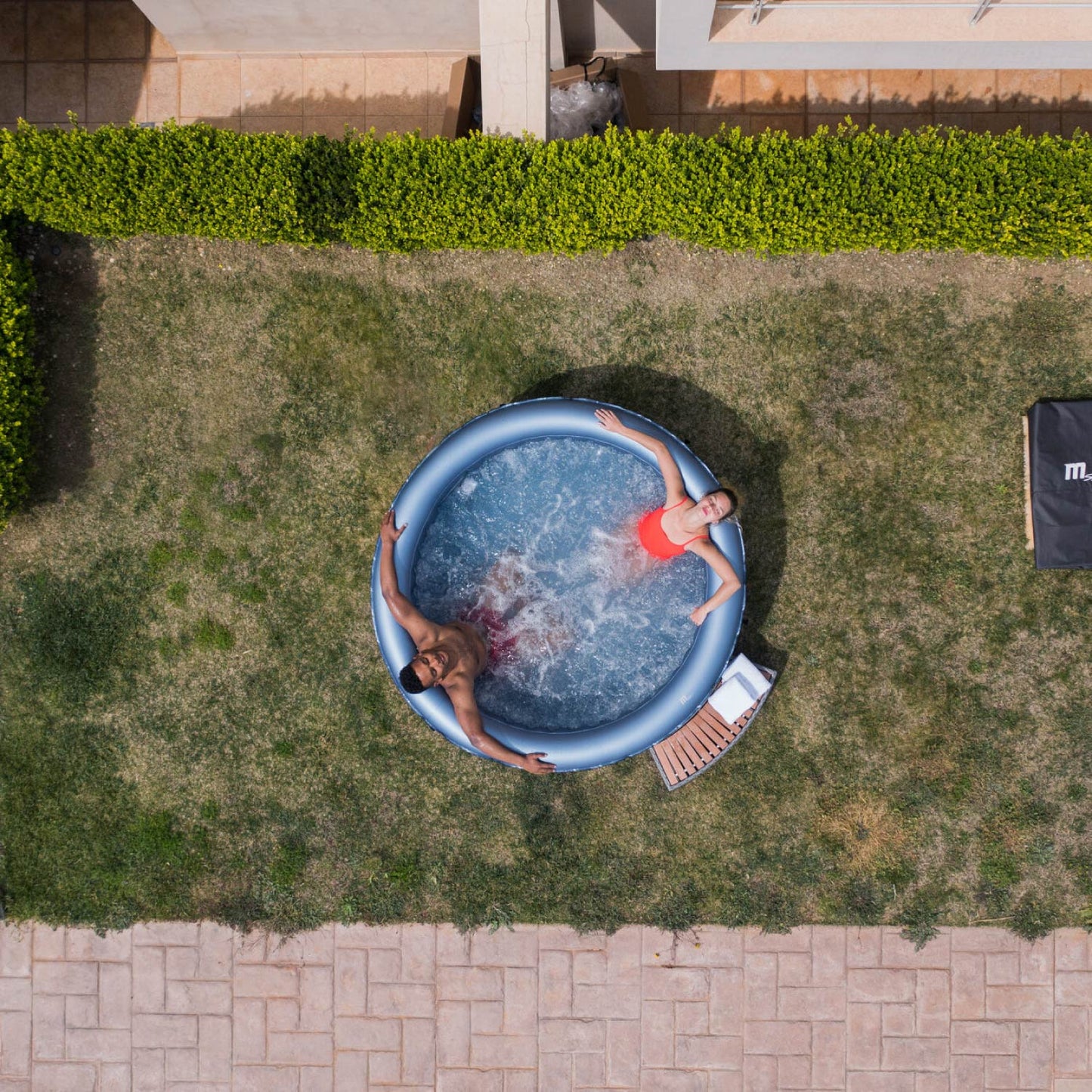 Tina Spa Hidromasaje Inflable Bergen 4 Comfort