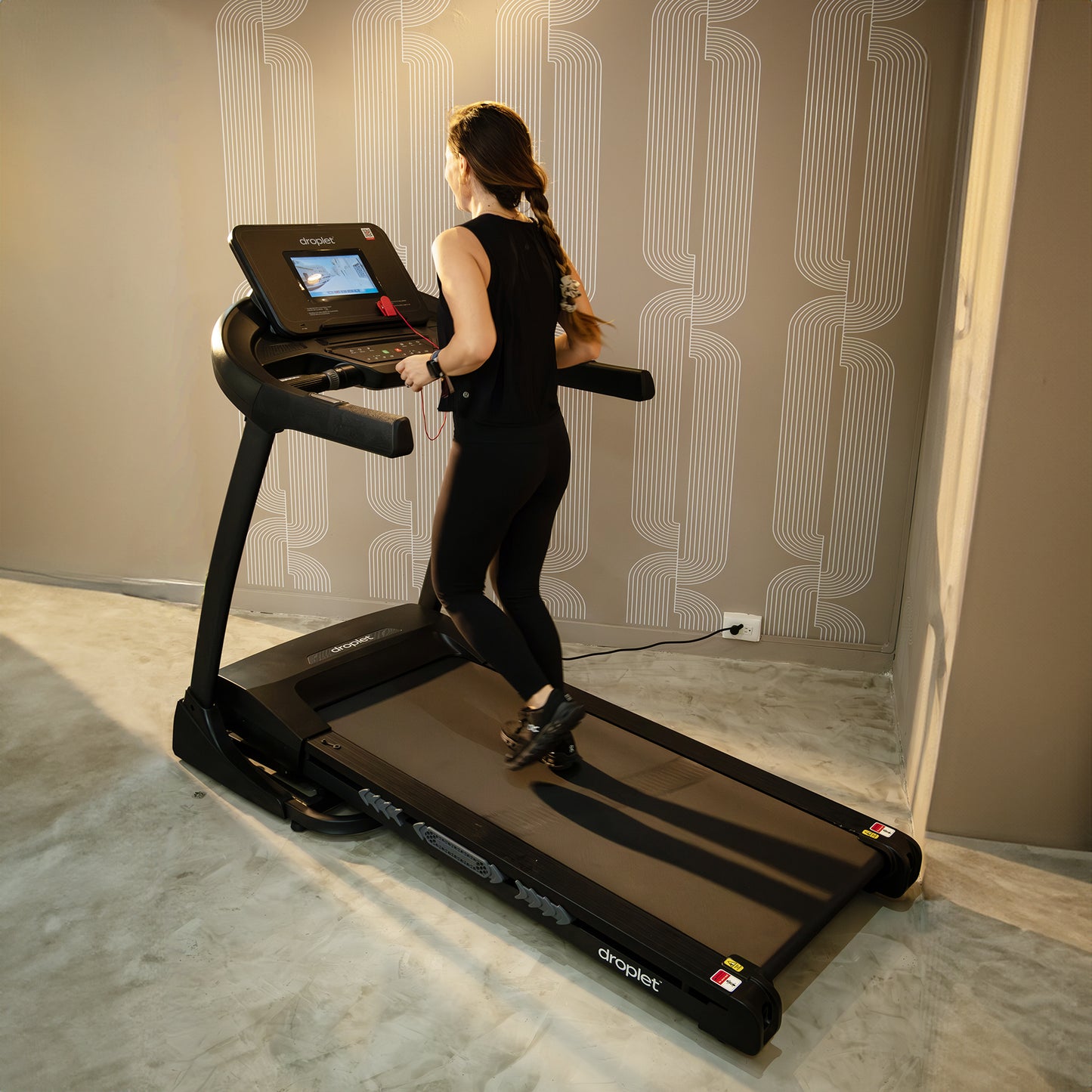 Caminadora Eléctrica Droplet RN820 4.5 hp 20 km/h con LCD