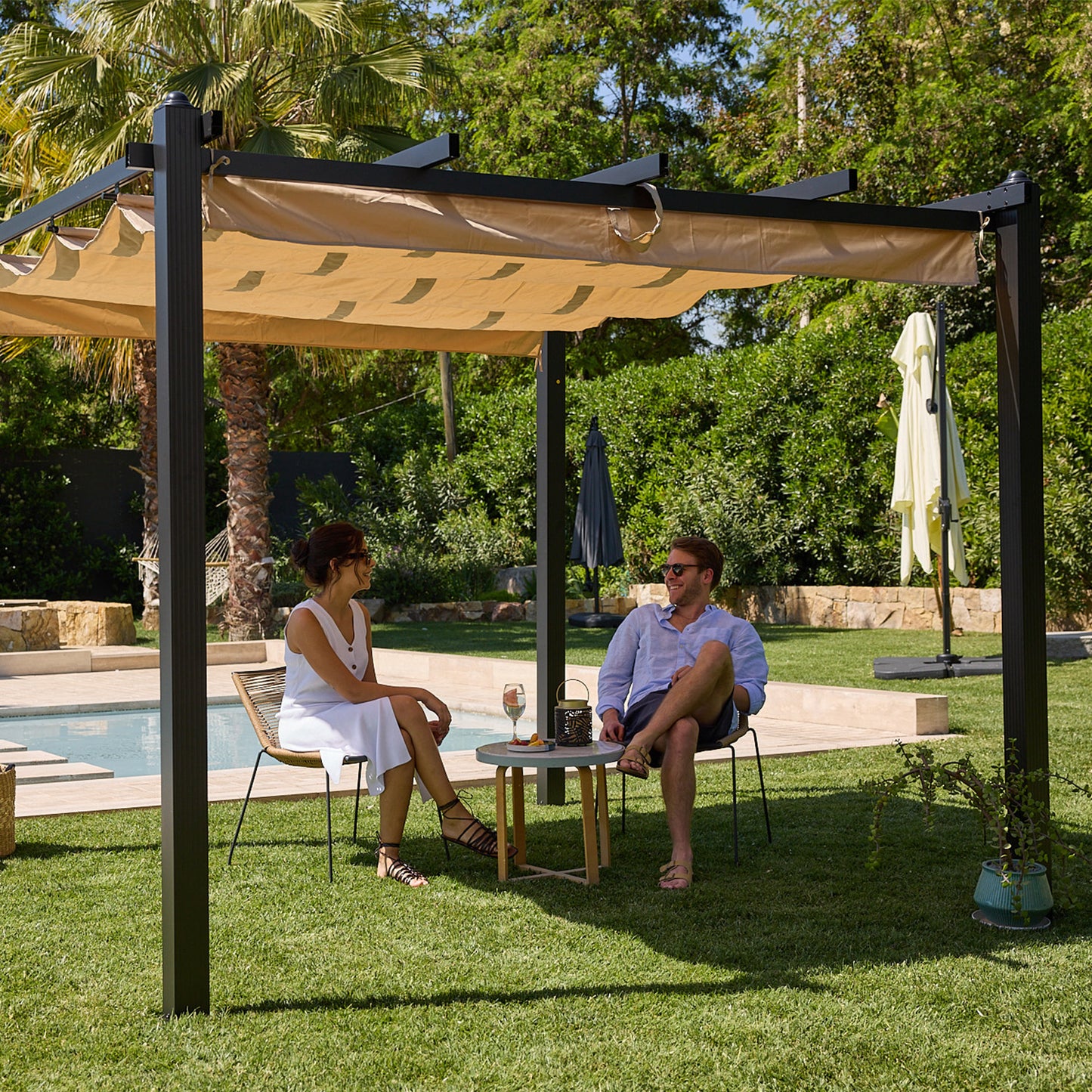 Pérgola Toldo Retráctil de 3x3 Beige